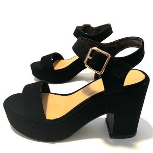 Bamboo Chucky Heel Platform Sandal Size 7.5